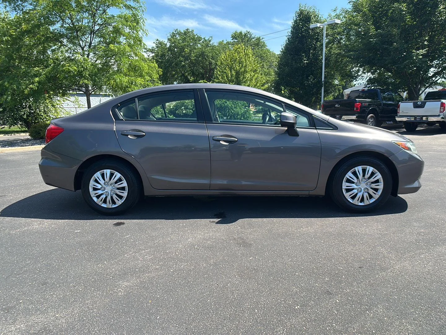 Used 2012 Urban Titanium Metallic Honda LX image 10