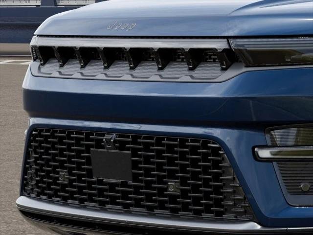 New 2026 Fathom Blue Pearl-Coat Exterior Paint (Late Availability) Jeep  image 19
