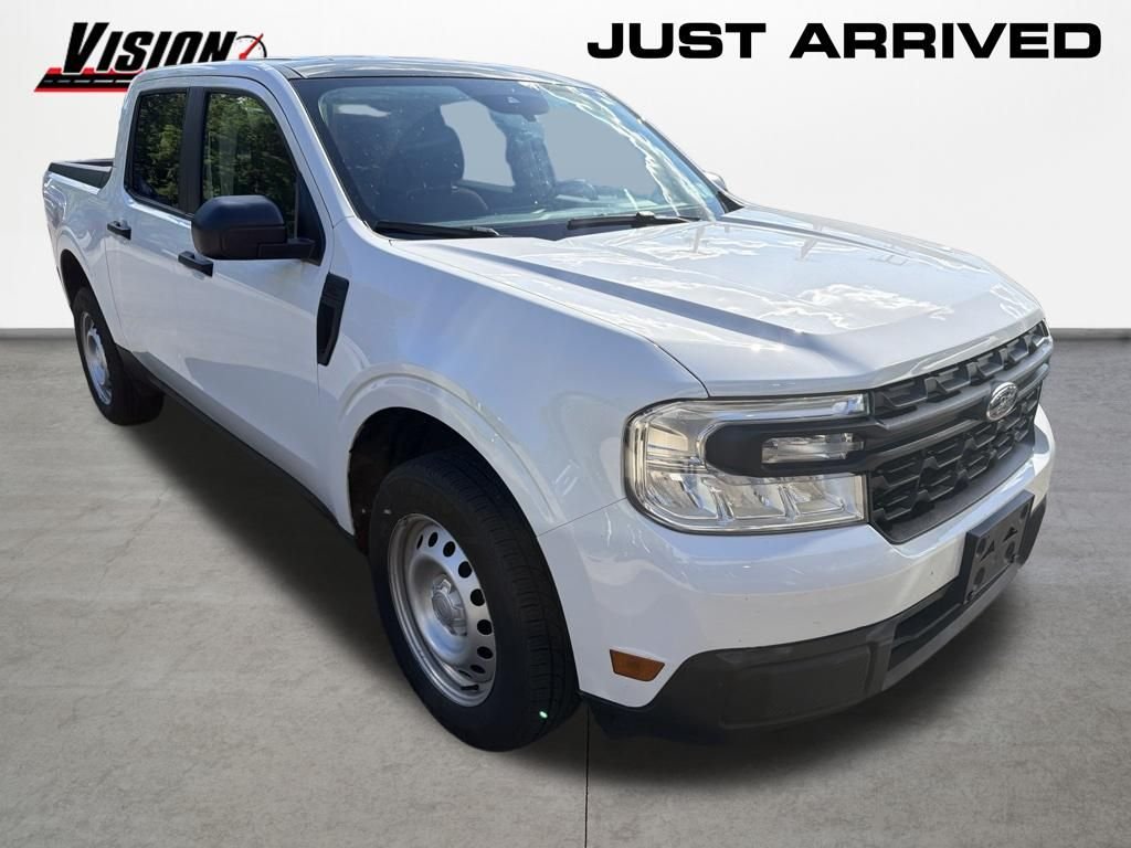 Used 2024 White Ford XL image 3