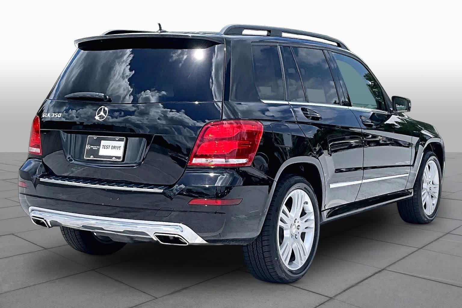 Used 2014 Obsidian Black Metallic Mercedes-Benz GLK 350 image 12