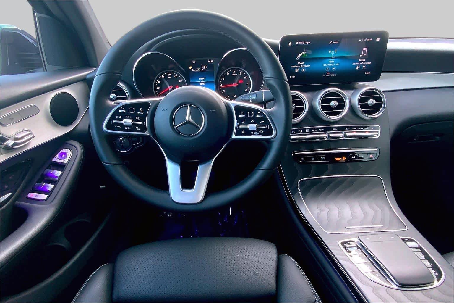 2022 Mercedes-Benz GLC GLC300 - Photo 6