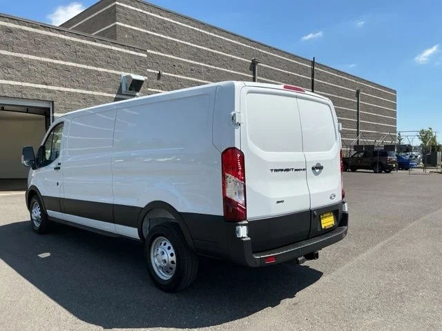 New 2026 Oxford White Ford Base image 6