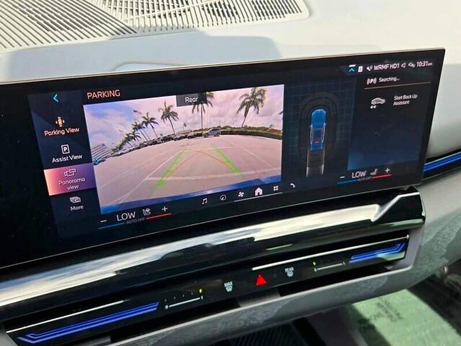 Used 2024  BMW  image 19