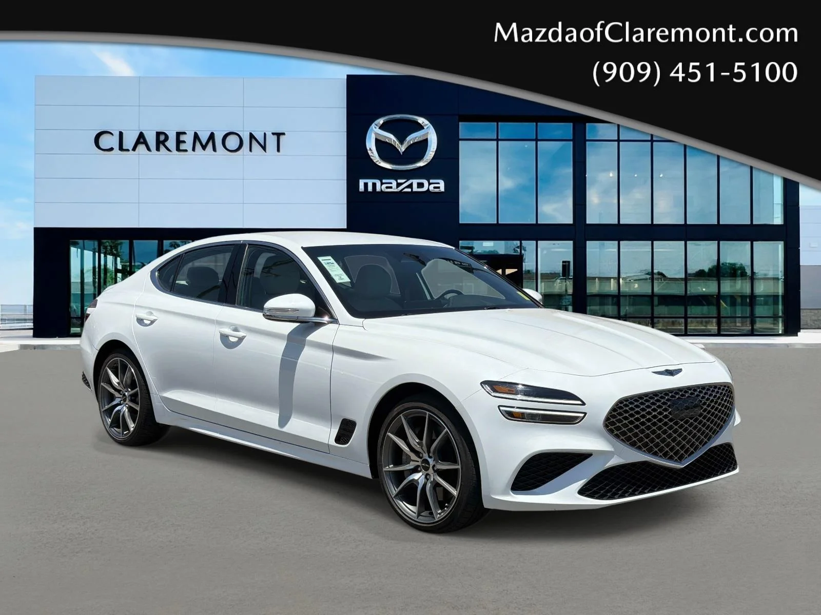 2025 Genesis G70 2.5T Standard's photo