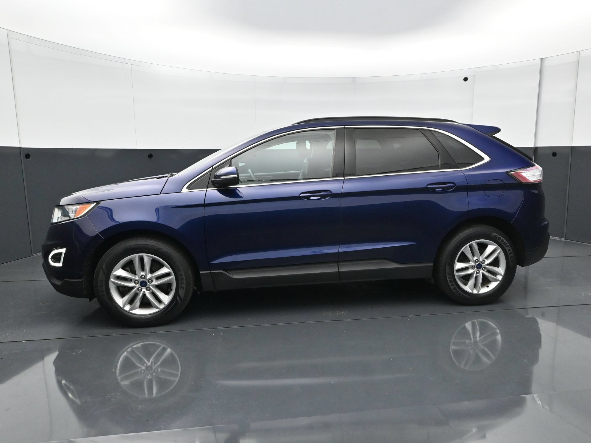Used 2016 Ford Edge SEL with VIN 2FMPK4J90GBB18664 for sale in South Saint Paul, Minnesota