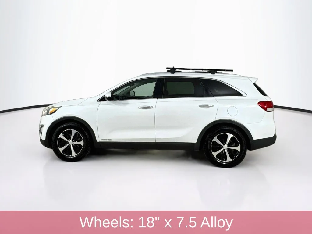 Used 2016 White Kia EX image 4