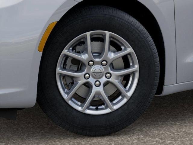 New 2026 Bright White Clear-Coat Exterior Paint Chrysler Select image 34