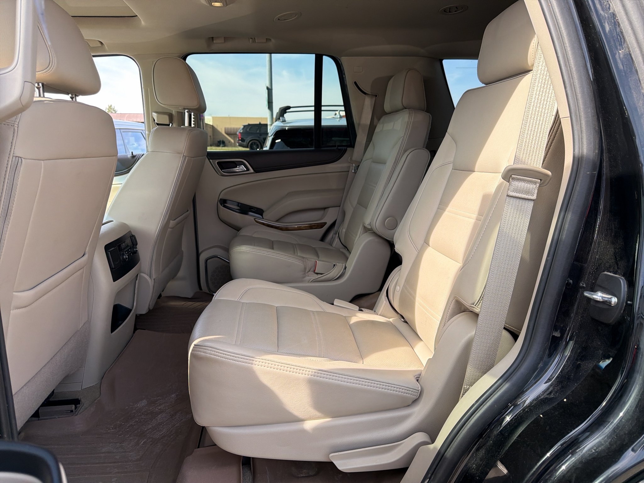 Used 2017 ONYX BLACK GMC Denali image 8