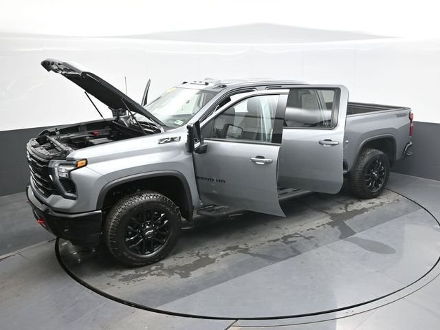 Used 2025 Gray Chevrolet LTZ image 28
