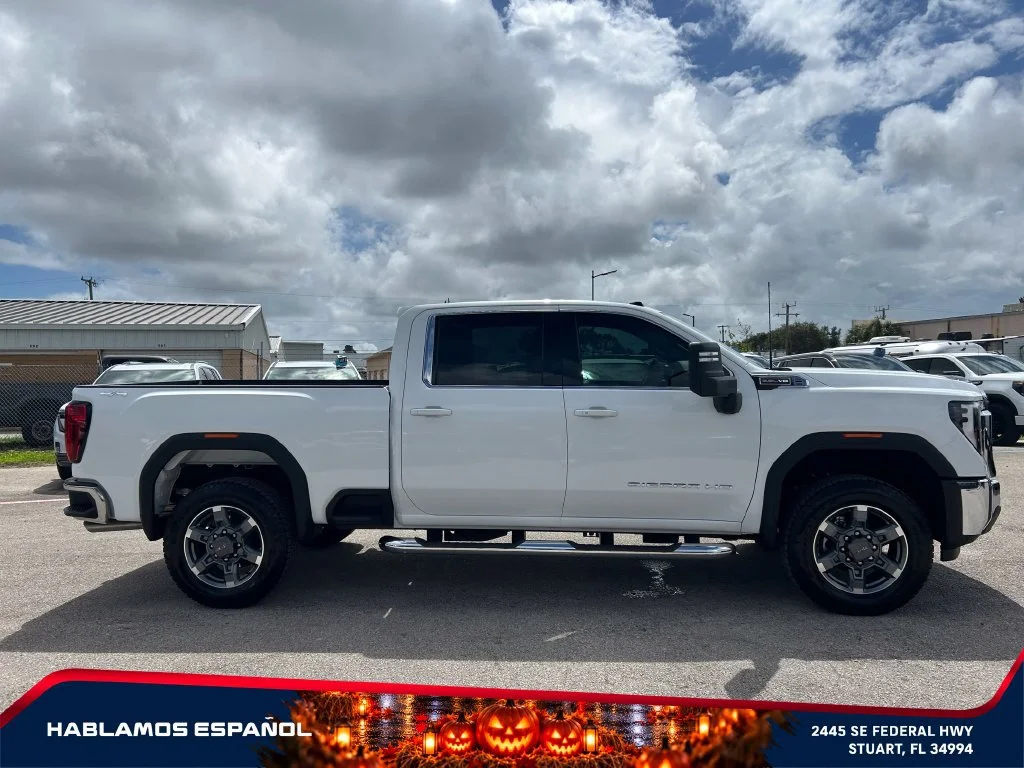 Certified Used 2026 Summit White GMC SLE image 8