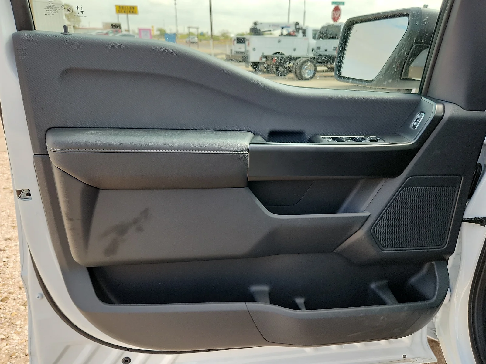 New 2026 Oxford White Ford STX image 14
