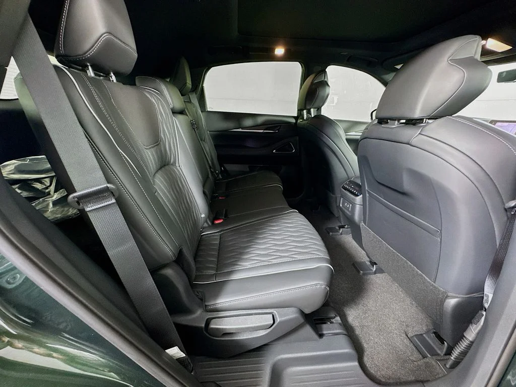 New 2027 2T DEEP EMRD INFINITI SPORT image 33