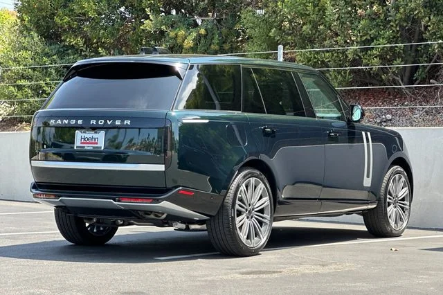 New 2026 British Racing Green Land Rover Autobiography image 5