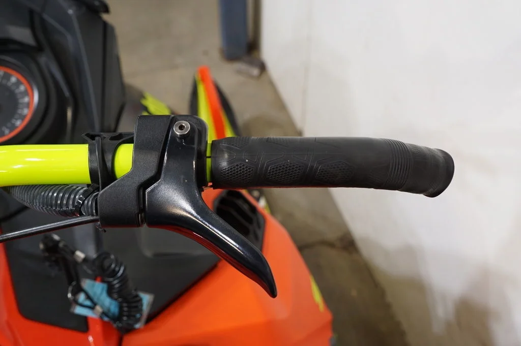 Used 2016  Ski-Doo  image 9