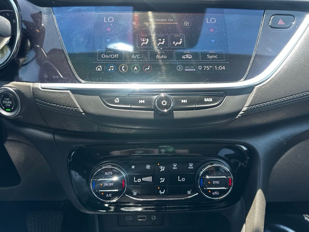 Used 2020 White Frost Buick Essence image 27