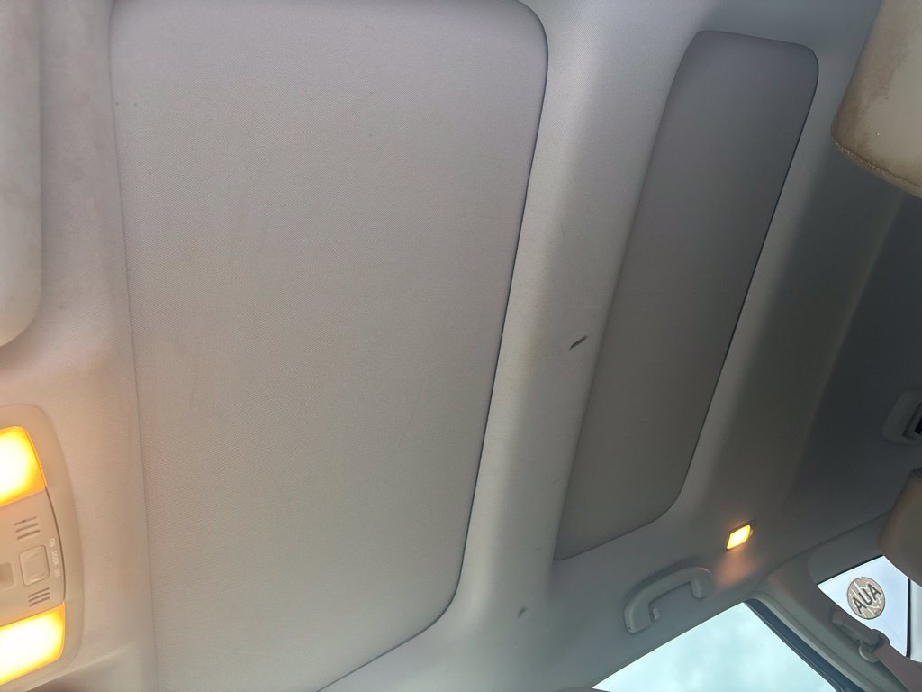 Used 2013 Black Nissan SL image 17