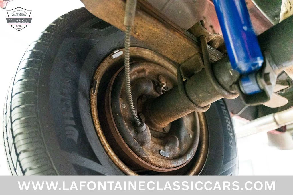 Used 1975 Red Ford  image 100