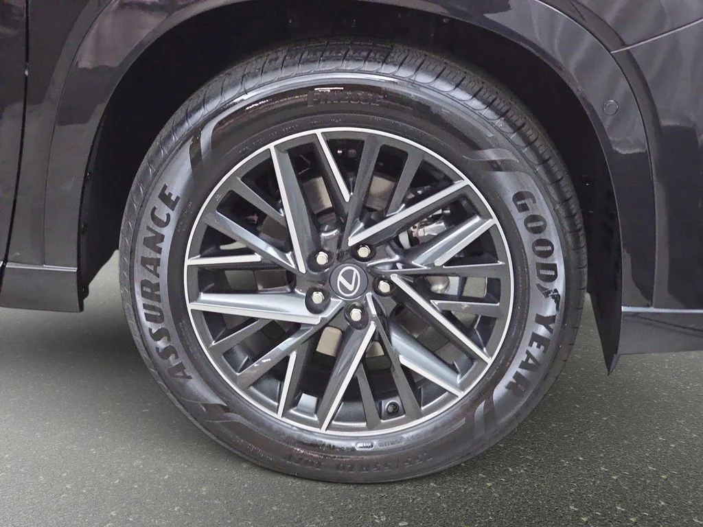 New 2026 Caviar Lexus PREMIUM AWD image 31