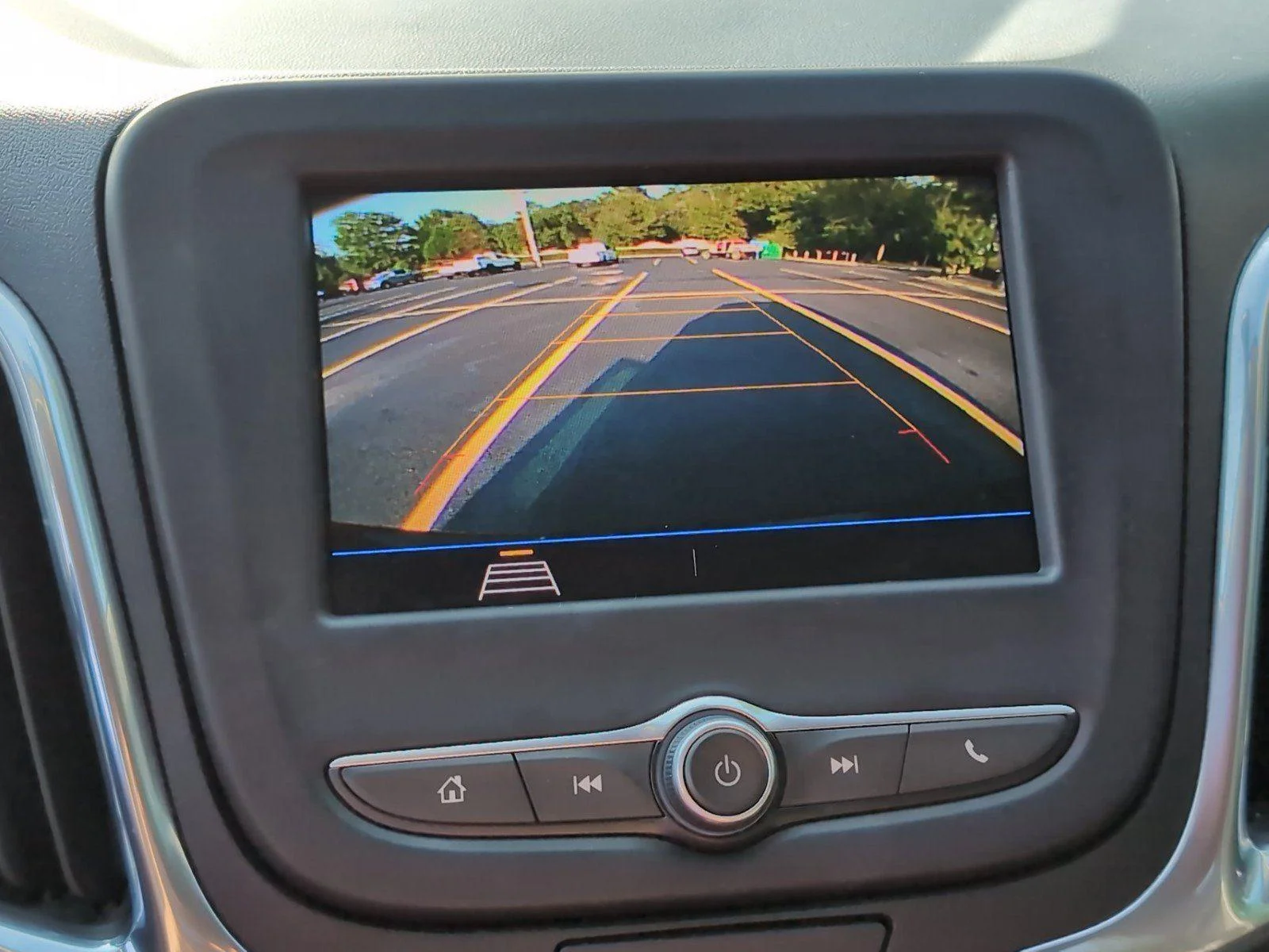 Used 2020 MOSAIC BLACK METALLIC Chevrolet LT image 22