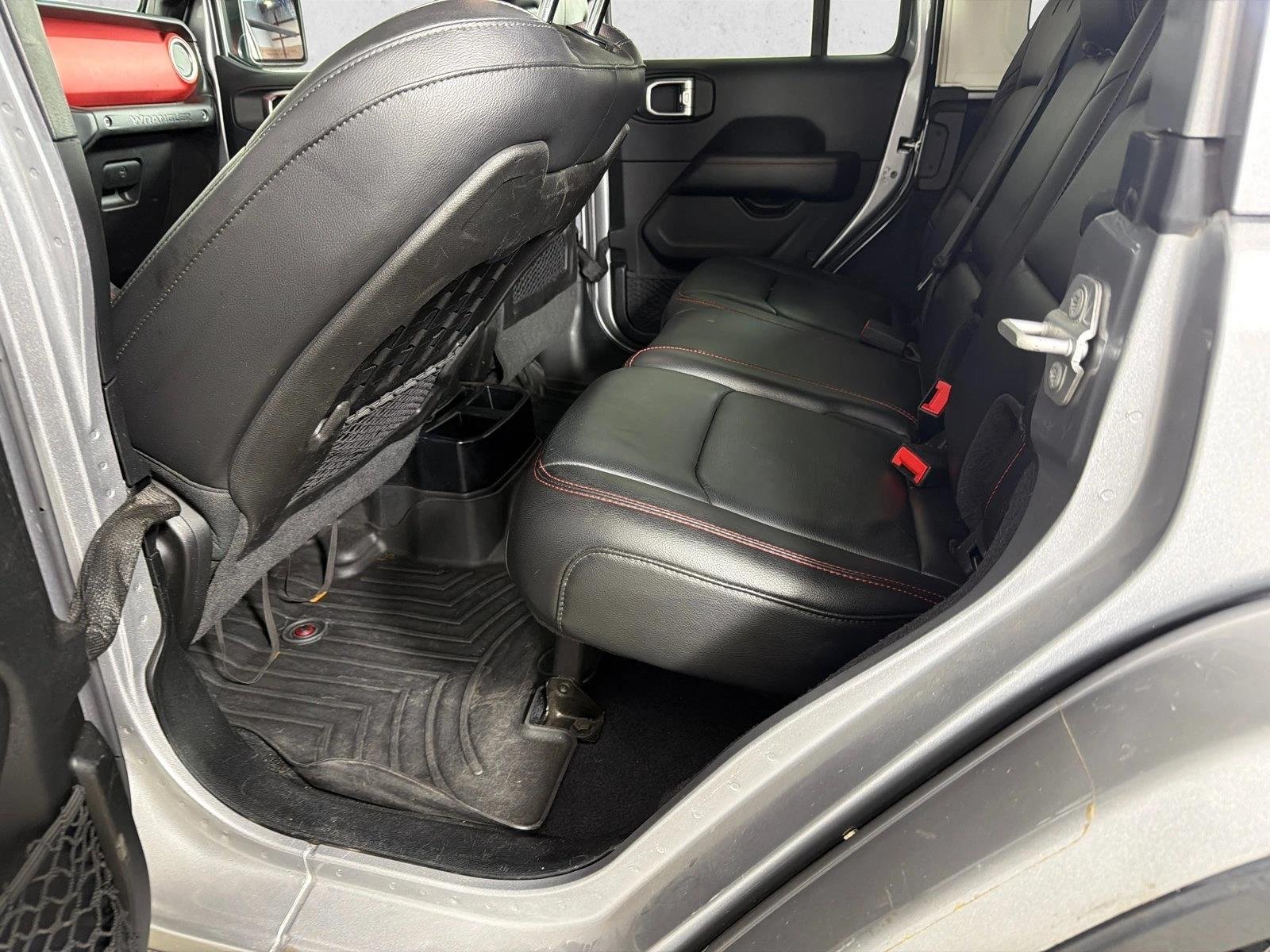 Used 2019 Billet Silver Metallic Clearcoat Jeep Rubicon image 22