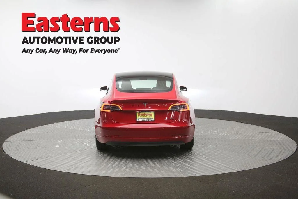 Used 2018 Red Tesla Long Range image 33