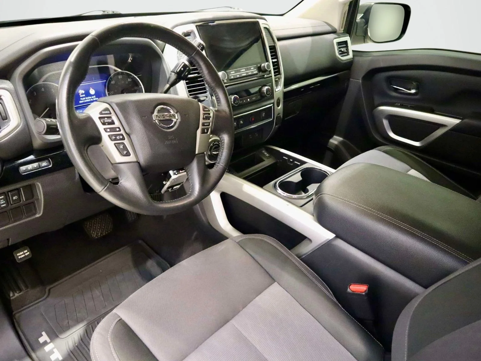 Used 2021 Glacier White Nissan SV image 16