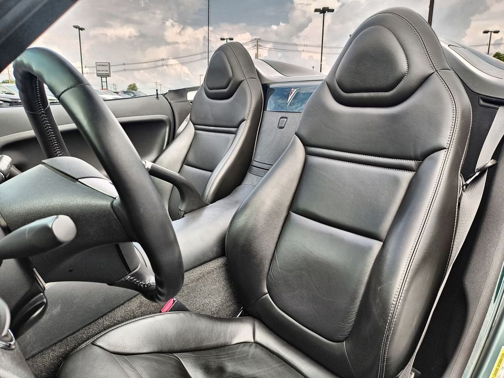 Used 2008 Green Pontiac Base image 11