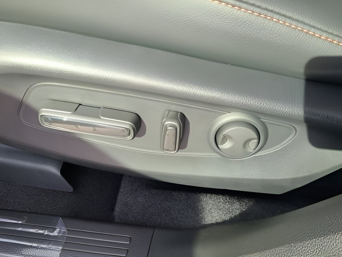 New 2027 Meteorite Gray Metallic Honda Sport-L image 24