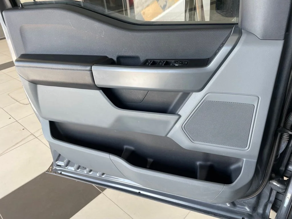 Used 2023 Gray Ford XLT image 9