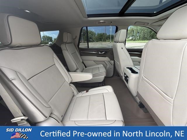 Used 2022 White Frost Tricoat GMC Denali image 23