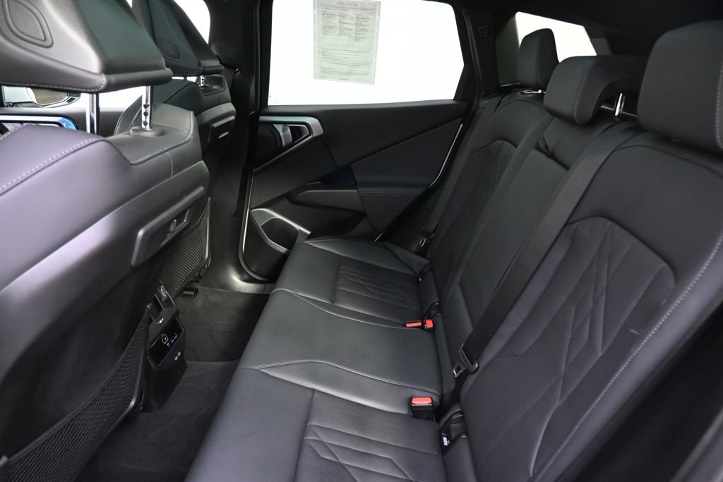 Used 2026 Alpine White BMW 30 xDrive image 21