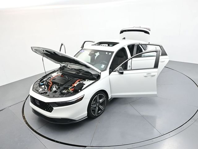 Used 2024 Platinum White Pearl Honda Sport image 43