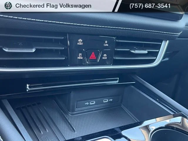 New 2026 White Volkswagen 2.0T SE w/Technology image 42