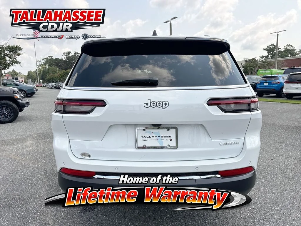 New 2026 Bright White Clearcoat Jeep Laredo image 4