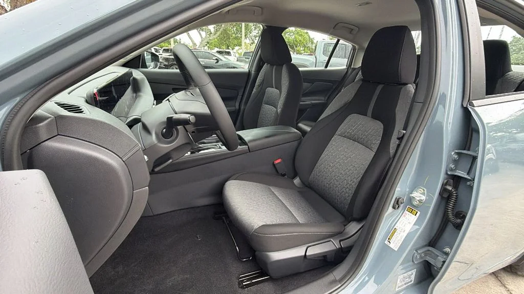 New 2026 Atlantic Gray Metallic Nissan SV image 27