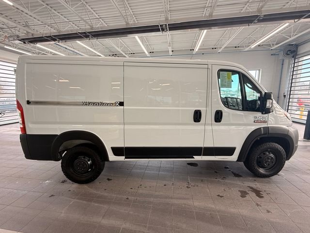 Used 2022 White Ram Base image 8