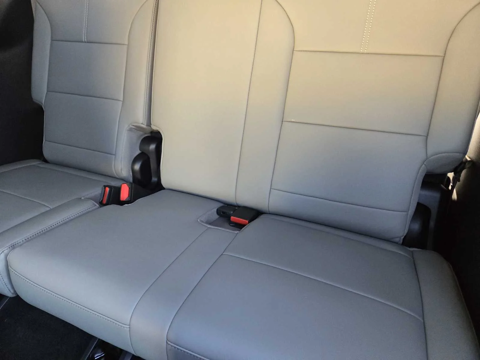 2027 GMC Acadia Elevation - Photo 19