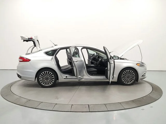 Used 2018 Silver Ford Titanium image 16
