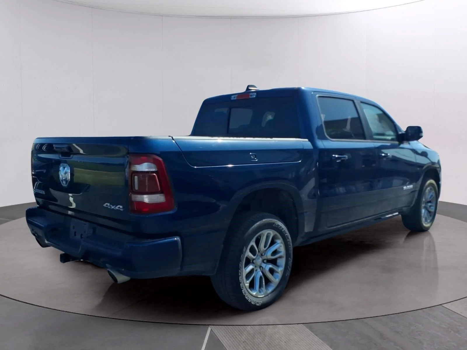 Used 2023 Diamond Black Crystal Pearlcoat Ram Laramie image 7