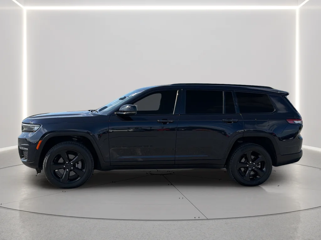 Used 2024 Black Jeep Limited image 13