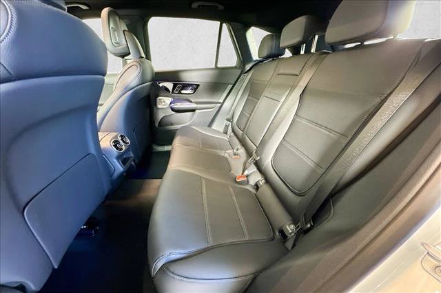 New 2026 Polar White Mercedes-Benz GLC 300 image 52