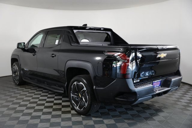 New 2026 Black Chevrolet LT - Max Range image 21