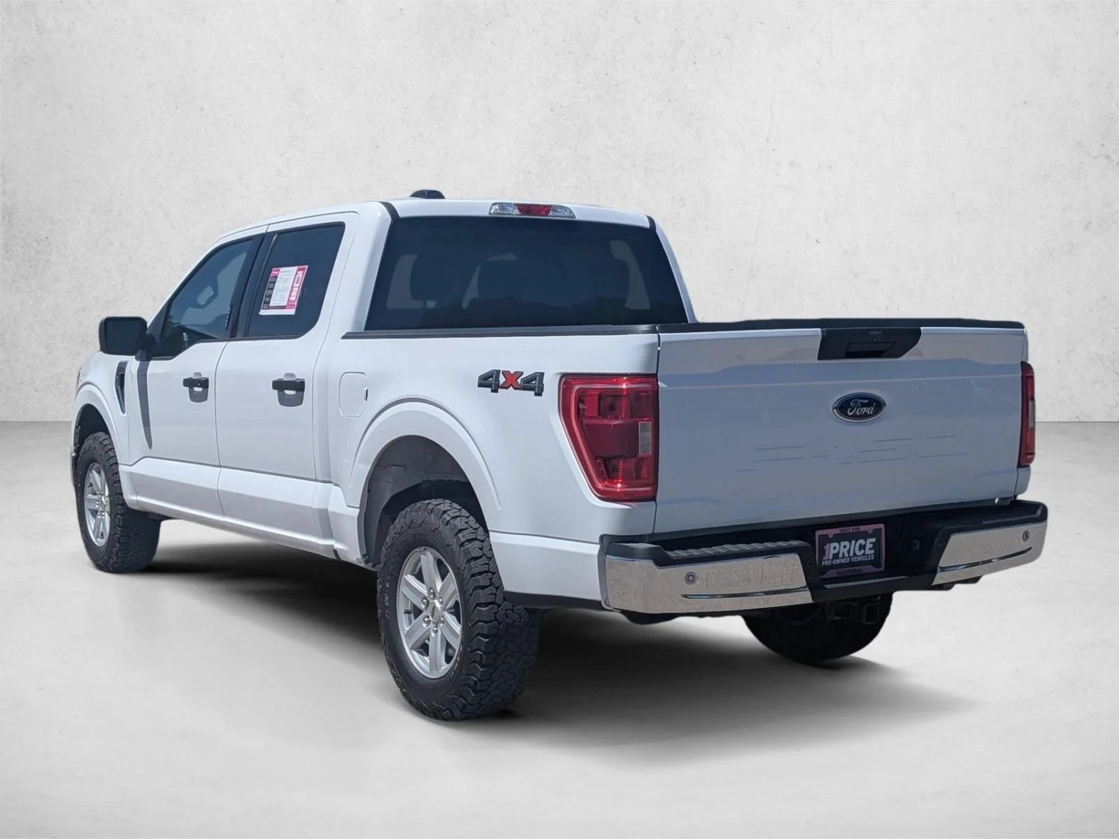 Certified Used 2022 Oxford White Clearcoat Ford XLT image 7