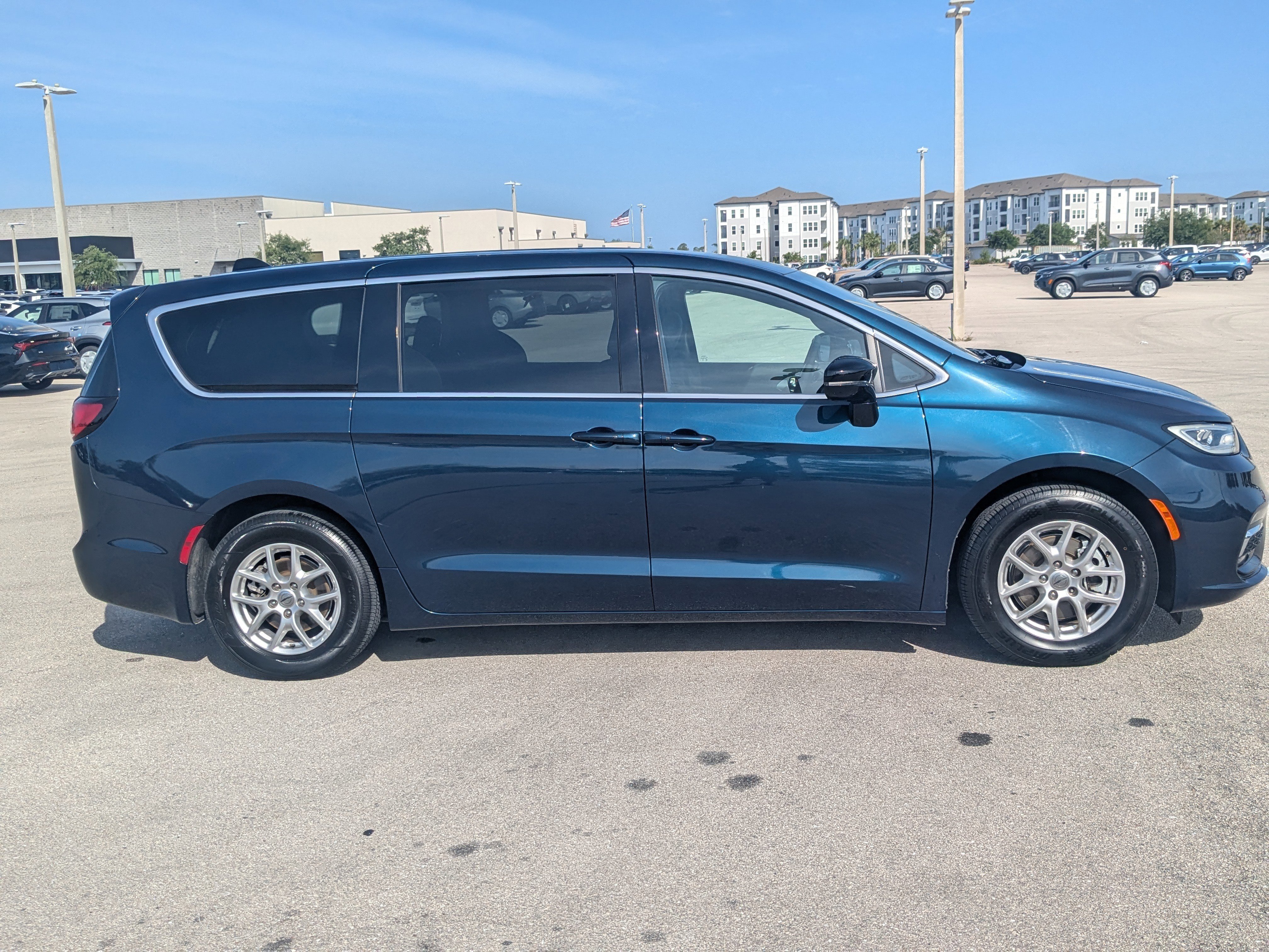 Used 2024 Fathom Blue Pearlcoat Chrysler Touring image 4