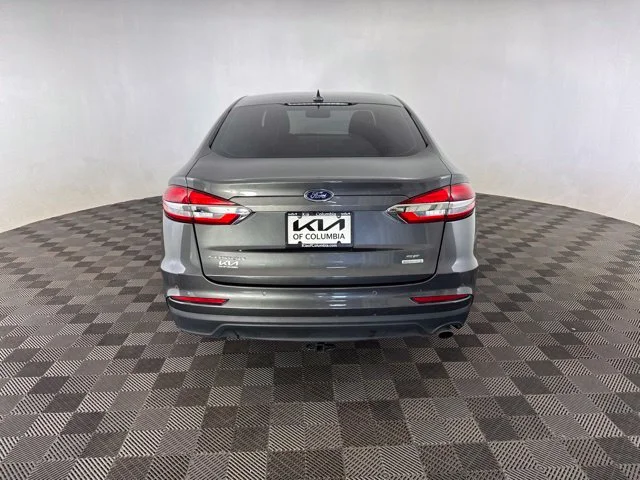 Used 2019 Gray Ford SE image 10