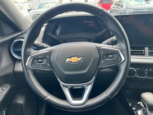 Used 2025 Gray Chevrolet LT image 16