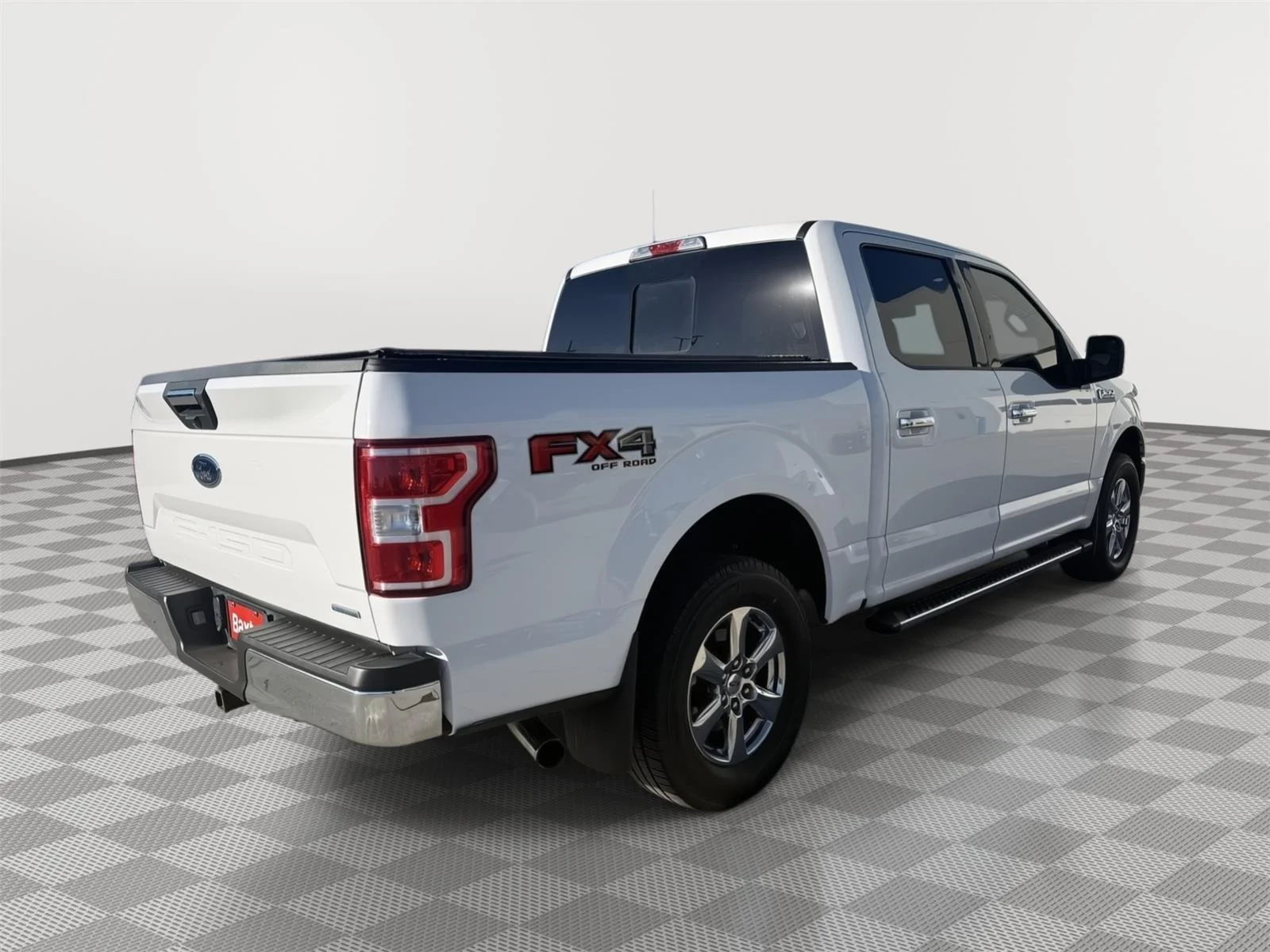 Used 2019 Oxford White Ford XLT image 9