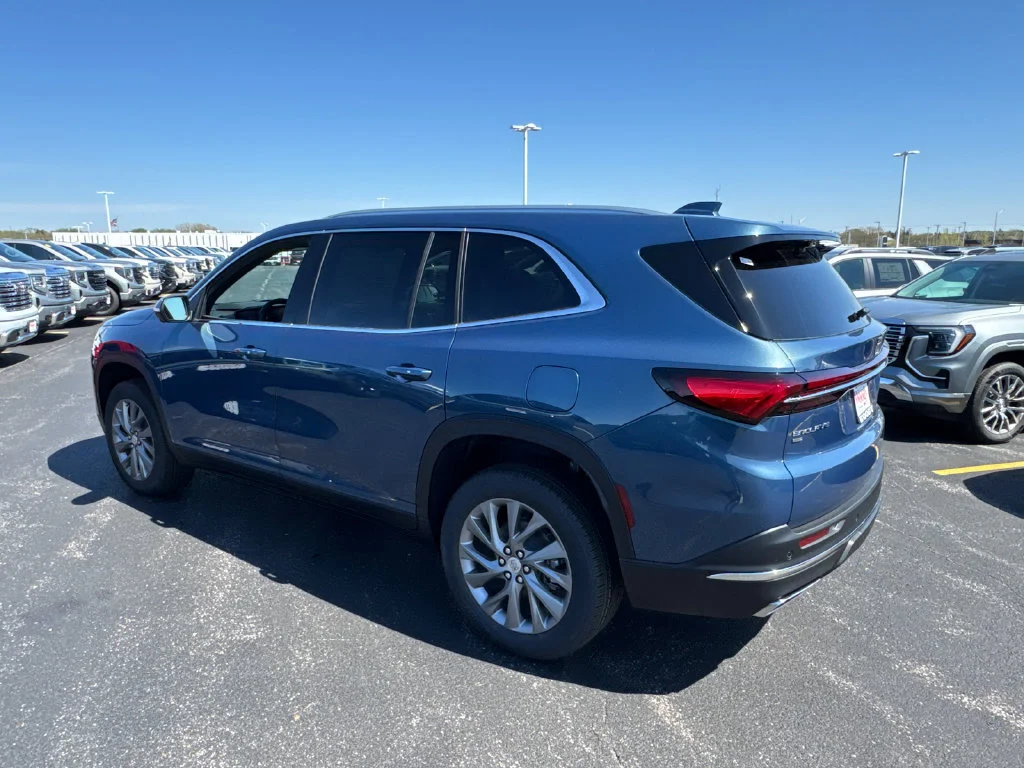 2026 Buick Enclave Preferred - Photo 8