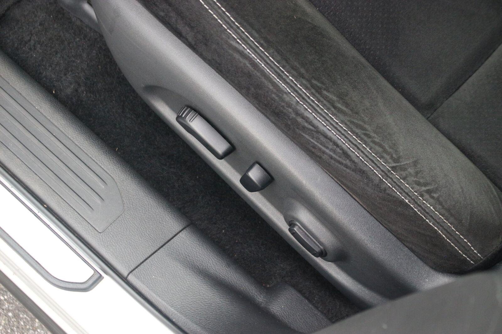 Used 2018 Silver Nissan SV image 16