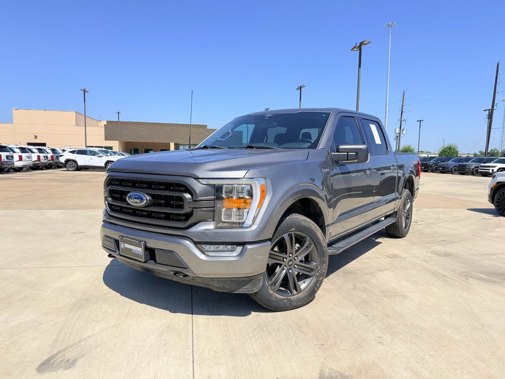 Used 2022 Carbonized Gray Metallic Ford XLT image 11